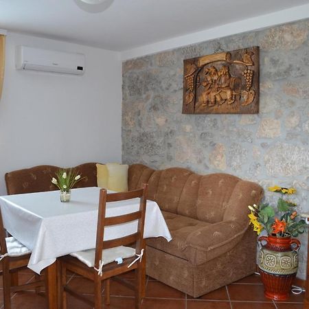 Villa Manuela Draga Bašćanska Eksteriør billede