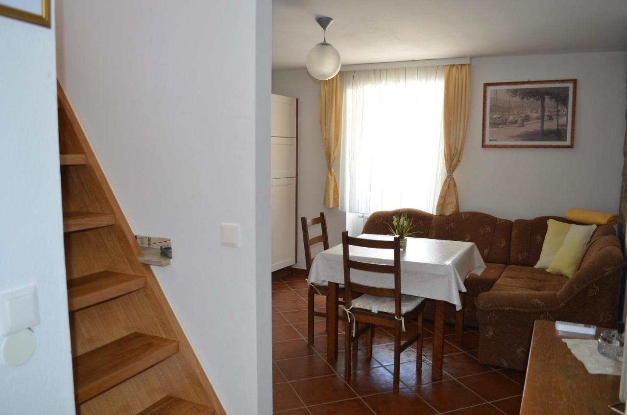 Villa Manuela Draga Bašćanska Eksteriør billede
